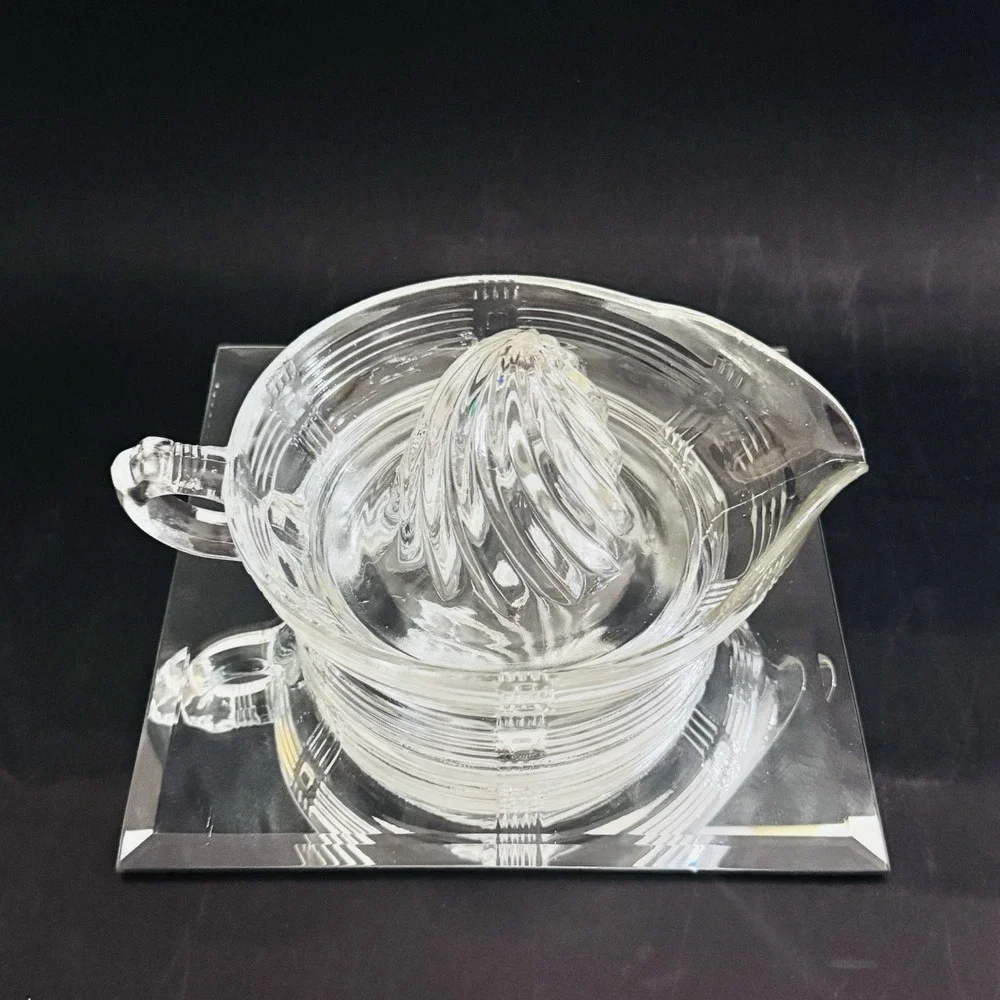 Vintage Hazel Atlas Criss Cross Clear Glass Reamer Juicer W‎ Handle & Spout